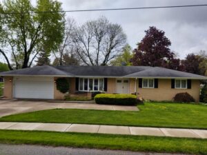 Metal Roof Before Gean Roofing repairs and installation